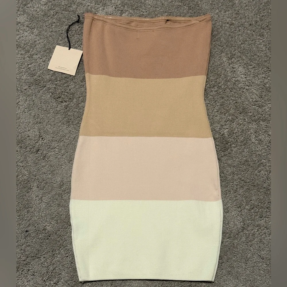 superdown perla ombre mini dress
Nude Ombre Size: NWT - Picture 10 of 12